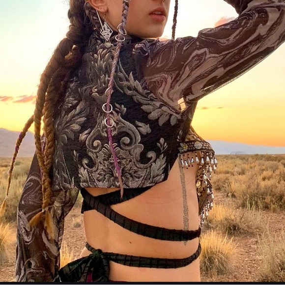 Brand new top from Medusa Complex✨🖤 size M/adjustable - Picture 4 of 5